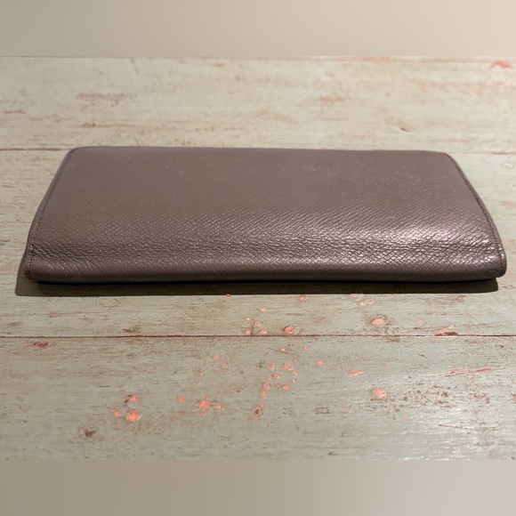Louis Vuitton Brazza Wallet Gray Leather - Picture 9 of 16